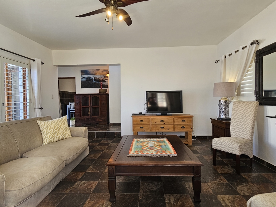 5 Bedroom Property for Sale in Wavecrest Eastern Cape